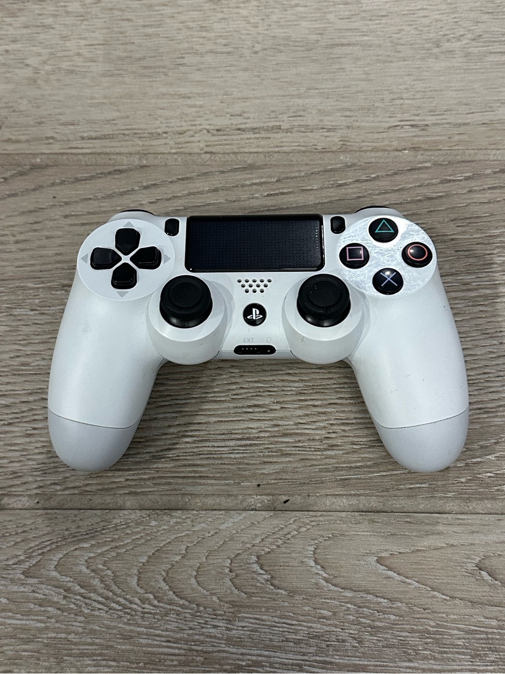 Sony PlayStation 4 DualShock White Wireless Controller (CUH-ZCT1U)